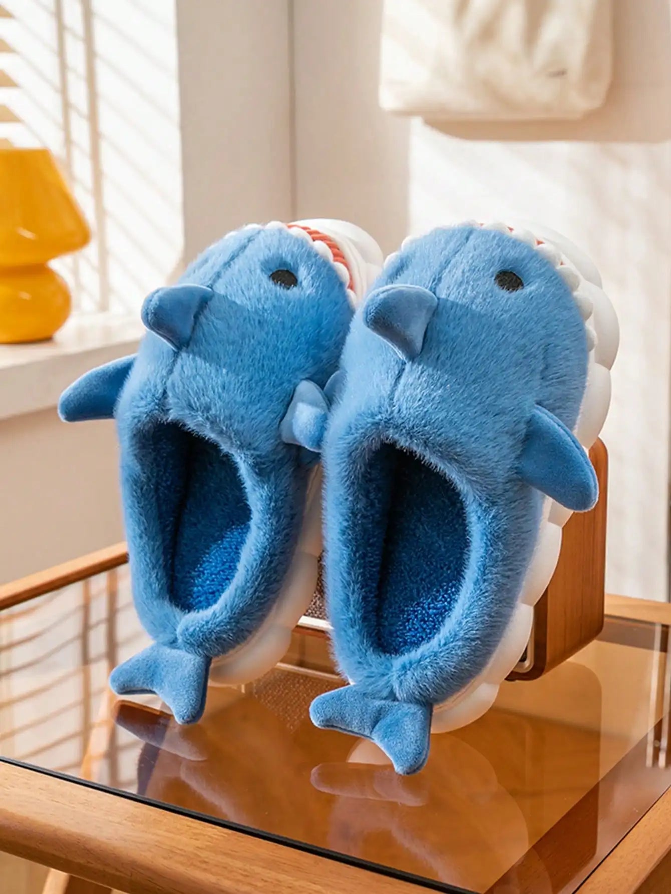 Men's Cartoon Shark Slippers