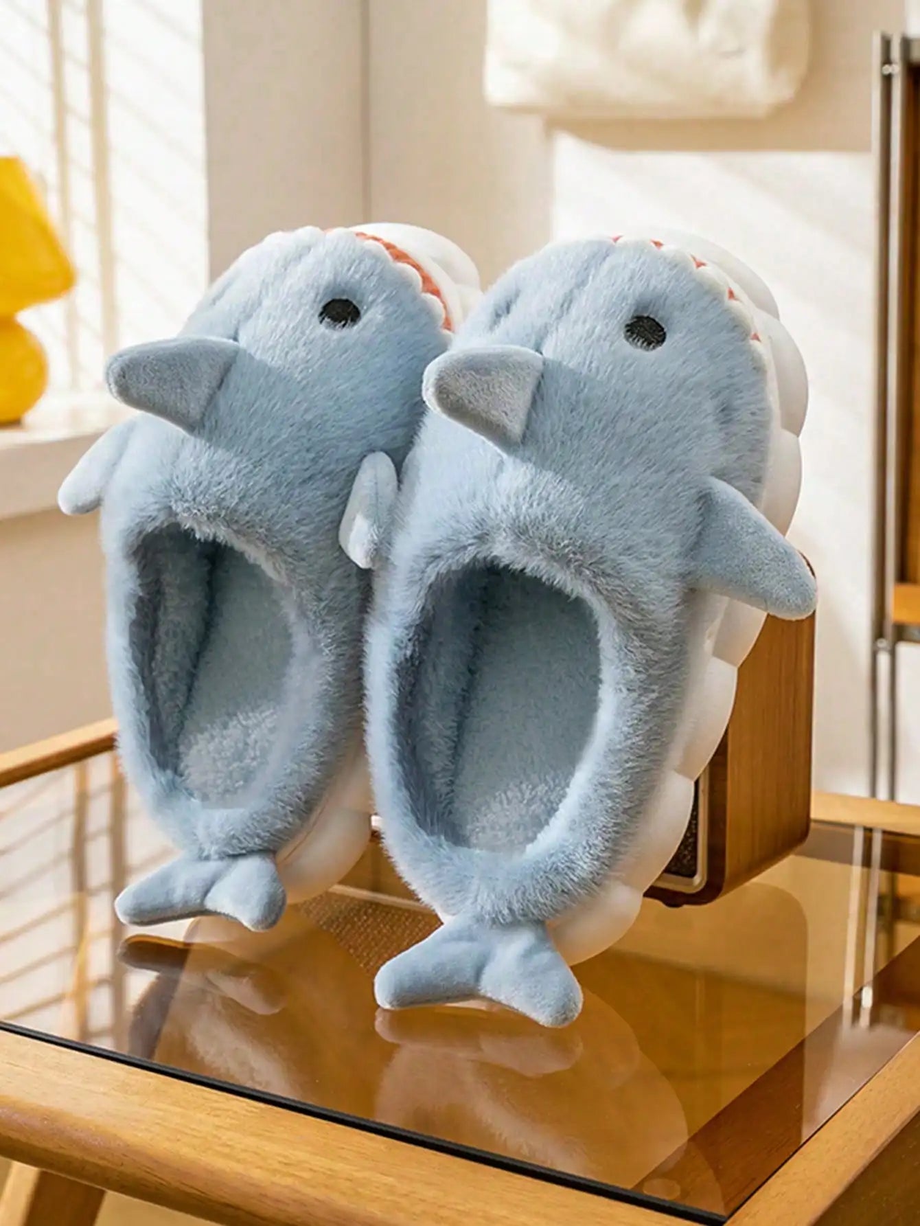 Men's Cartoon Shark Slippers